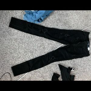 black hollister skinny jeans!